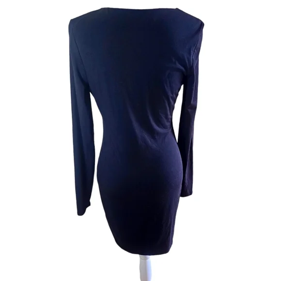 Guess women's black lace front long-sleeved mide dress size - Picture 2 of 5